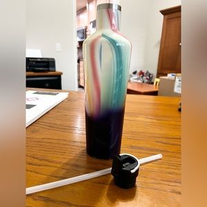 32oz. Limited edition Corkcicle